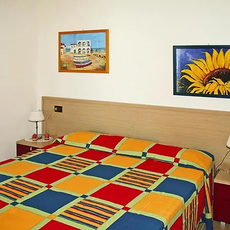In Villaggio Ai Pini In Lido Altanea